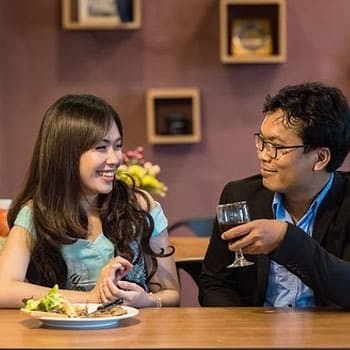 flirting couple 7 Signs He Likes You & He Wants To Ask You Out On A Date